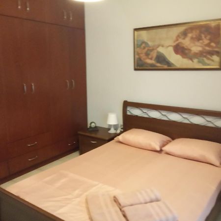 Isavrou Apartment โคโมทินี ภายนอก รูปภาพ