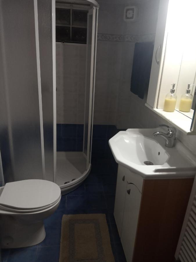 Isavrou Apartment โคโมทินี ภายนอก รูปภาพ